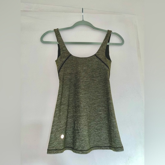 Lululemon dark green tank top - size XS - Picture 2 of 6